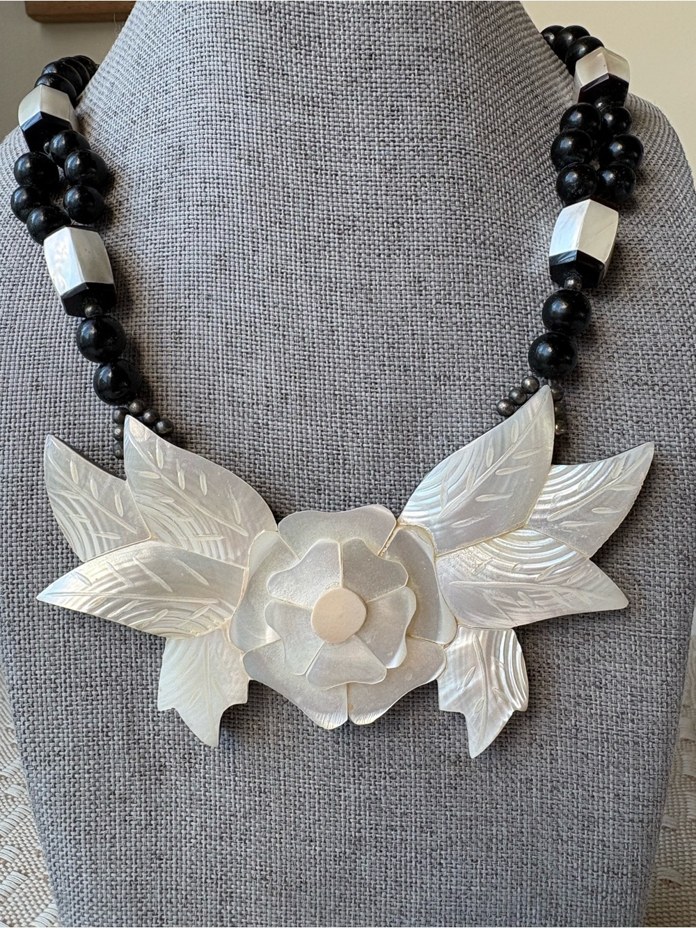 Vintage Lee Sands Mother of Pearl Carved Flower Black Bead Statement Boho Resort